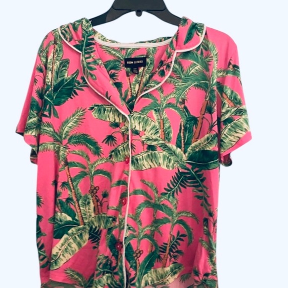 Room Service Sz Med Pink With Green Palm Trees Cropped Pajama Set - Picture 5 of 5